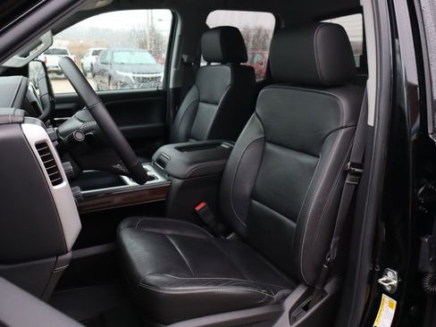 Used 2017 GMC Sierra 1500 SLT w/ SLT Premium Package image 14