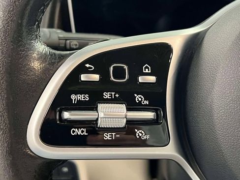 Certified 2021 Mercedes-Benz GLB 250 4MATIC image 21