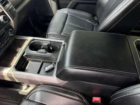 Used 2021 Ford F350 Lariat AWD/4WD image 32