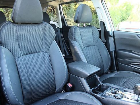 Used 2019 Subaru Forester Premium AWD/4WD image 23