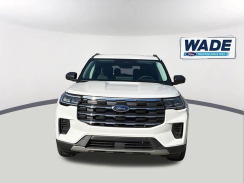 New 2026 Ford Explorer Active image 2
