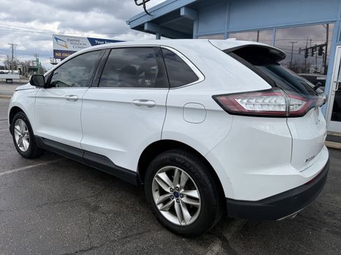 Used 2017 Ford Edge SEL w/ Equipment Group 201A FWD image 3
