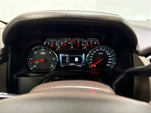 Used 2020 GMC Yukon XL SLT w/ Open Road Package RWD image 17