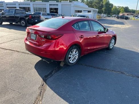 Used 2015 MAZDA MAZDA3 i Touring w/ Technology Package FWD image 3