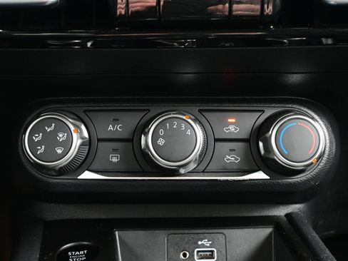 Used 2025 Nissan Kicks S image 19