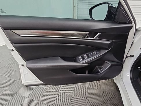 Used 2022 Honda Accord Sport image 28