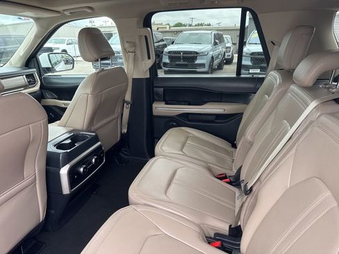 Used 2024 Ford Expedition Limited AWD/4WD image 20