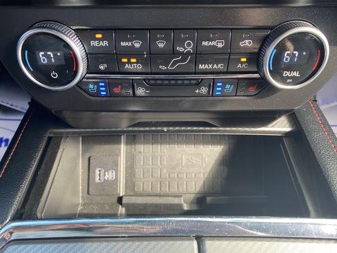 Used 2020 Ford Expedition Limited w/ Equipment Group 303A image 17