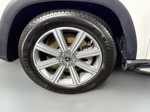 Used 2023 Mercedes-Benz GLS 450 4MATIC image 22