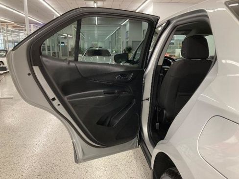 Used 2019 Chevrolet Equinox LT AWD/4WD image 36