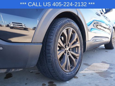 Used 2020 Ford Explorer ST w/ Premium Technology Package image 7