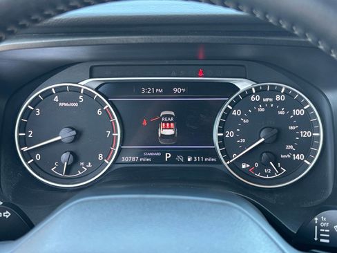Used 2025 Nissan Rogue SV FWD image 42