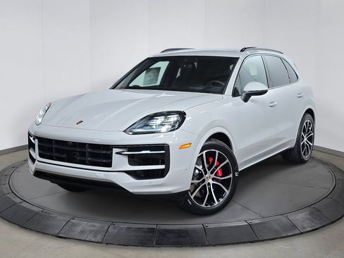 New 2026 Porsche Cayenne S image 1