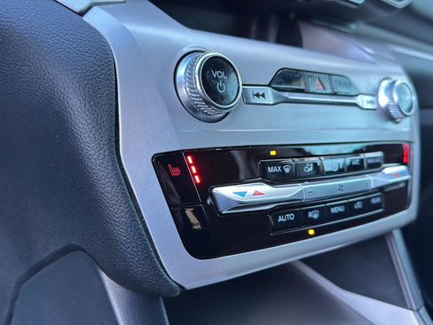 Certified 2023 Ford Explorer XLT image 23