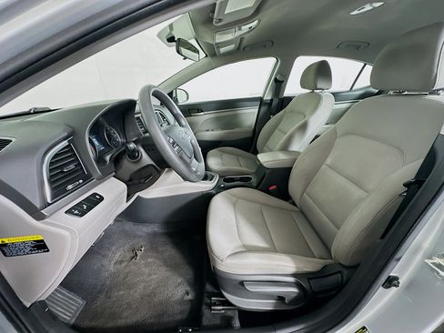 Used 2018 Hyundai Elantra SEL FWD image 13