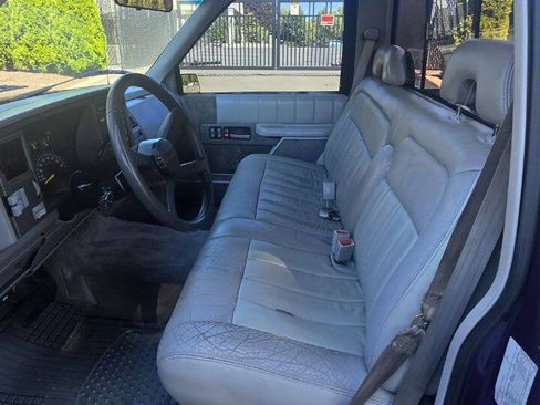 Used 1994 Chevrolet Silverado 1500 2WD Regular Cab image 8