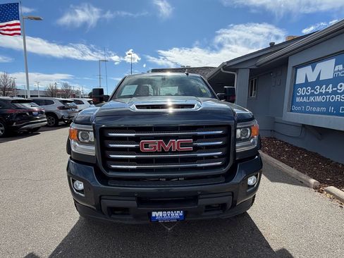 Used 2018 GMC Sierra 2500 SLT w/ Duramax Plus Package image 2