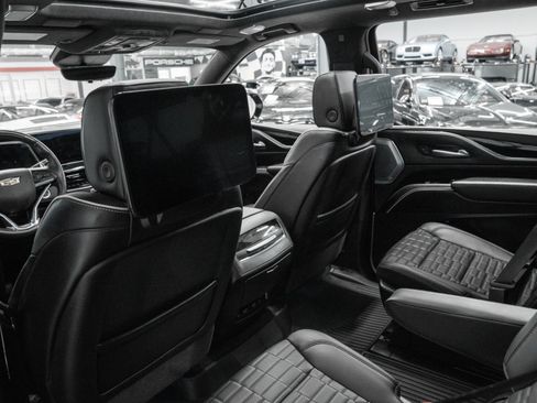 Used 2024 Cadillac Escalade ESV V w/ LPO, Floor Liner Package AWD/4WD image 27