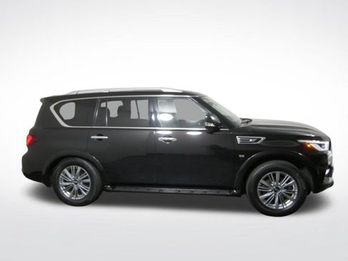 Used 2018 INFINITI QX80 4WD image 2