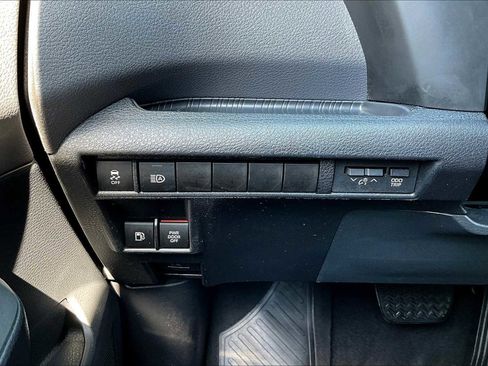 Used 2021 Toyota Sienna XSE image 29