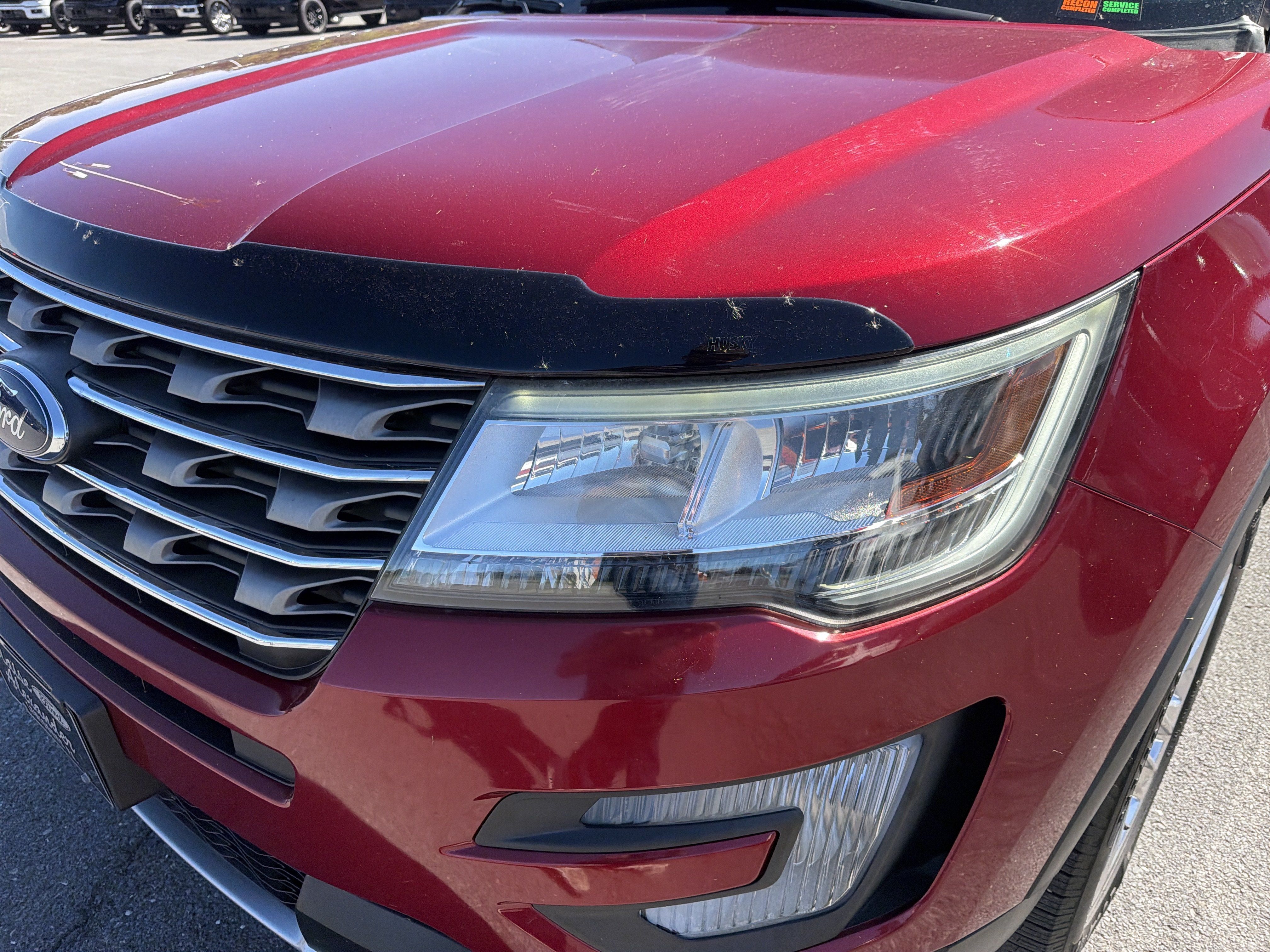 Used 2017 Ford Explorer XLT w/ Equipment Group 201A AWD/4WD image 10