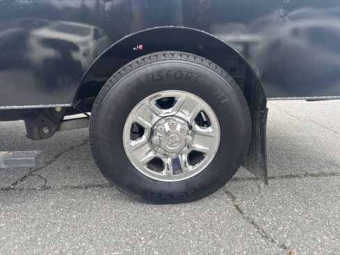 Used 2016 RAM 2500 Tradesman w/ Chrome Appearance Group RWD image 18