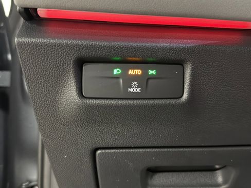 New 2026 Volkswagen Tiguan SE AWD/4WD image 20