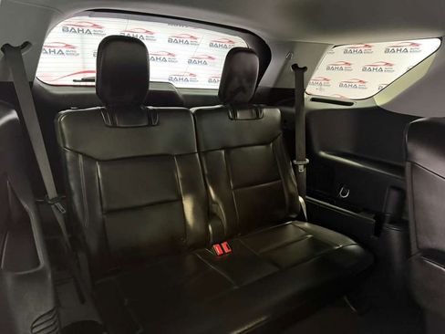 Used 2023 Ford Explorer XLT w/ Equipment Group 202A AWD/4WD image 53
