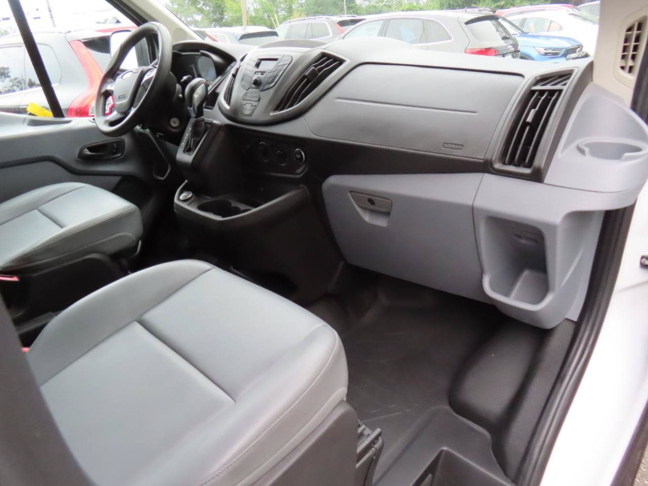 Used 2018 Ford Transit 250 130 Low Roof RWD image 16