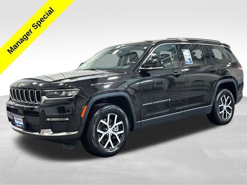 Used 2023 Jeep Grand Cherokee L Limited AWD/4WD image 3