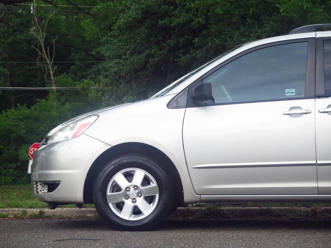 Used 2004 Toyota Sienna LE FWD image 20