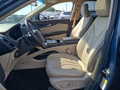 Used 2019 Lincoln Nautilus Reserve AWD/4WD image 14