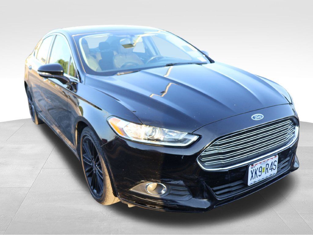 Used 2016 Ford Fusion SE w/ Equipment Group 202A FWD image 14