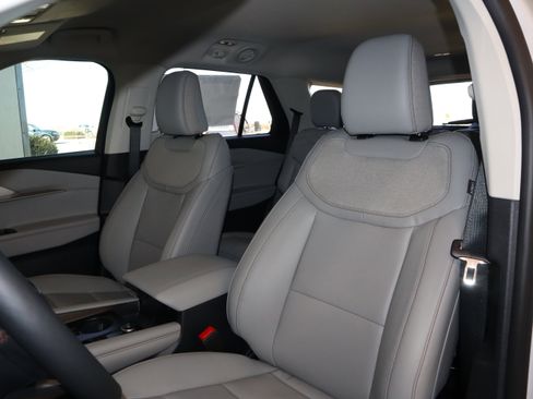 New 2026 Ford Explorer Active w/ Active Comfort Package image 32