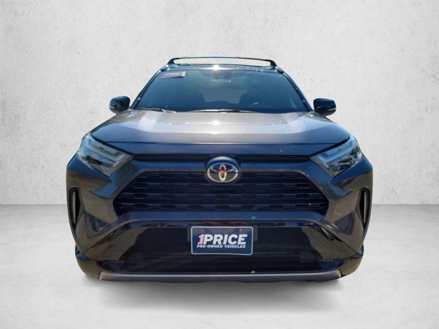 Used 2025 Toyota RAV4 XSE AWD/4WD image 27