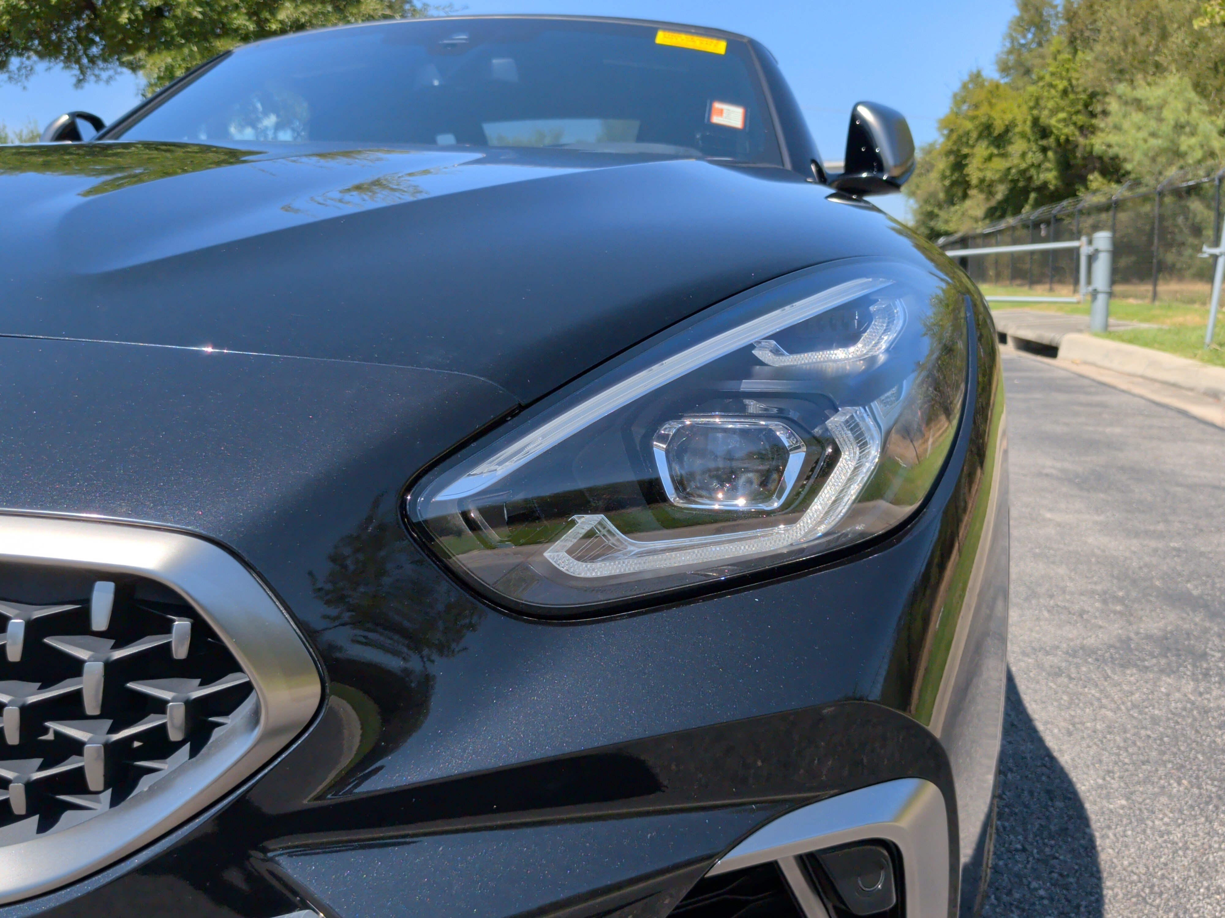 Used 2020 BMW Z4 M40i w/ Premium Package RWD image 3