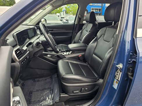 Certified 2024 Kia Telluride S FWD image 20