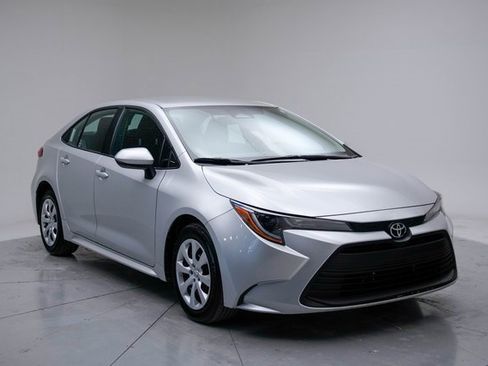 Certified 2024 Toyota Corolla LE image 7