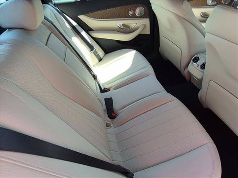 Used 2023 Mercedes-Benz E 350 Sedan image 21