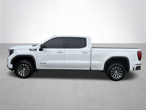 Used 2022 GMC Sierra 1500 AT4 w/ AT4 Premium Package image 9