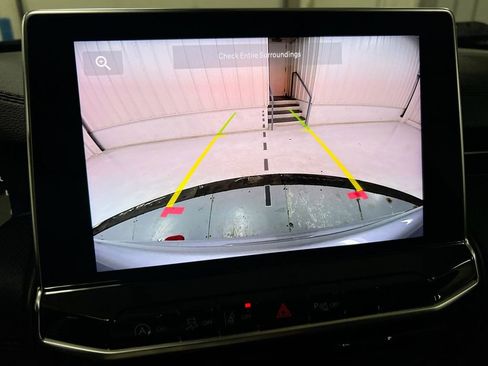 Used 2023 Jeep Compass Trailhawk image 15