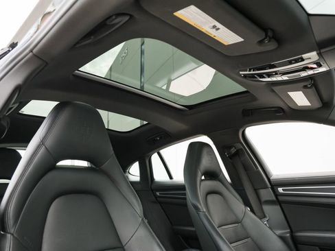 Used 2022 Porsche Panamera Platinum Edition RWD image 23