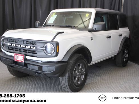 Used 2025 Ford Bronco Big Bend AWD/4WD image 3
