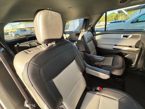 Used 2023 Ford Explorer XLT w/ Equipment Group 202A image 25