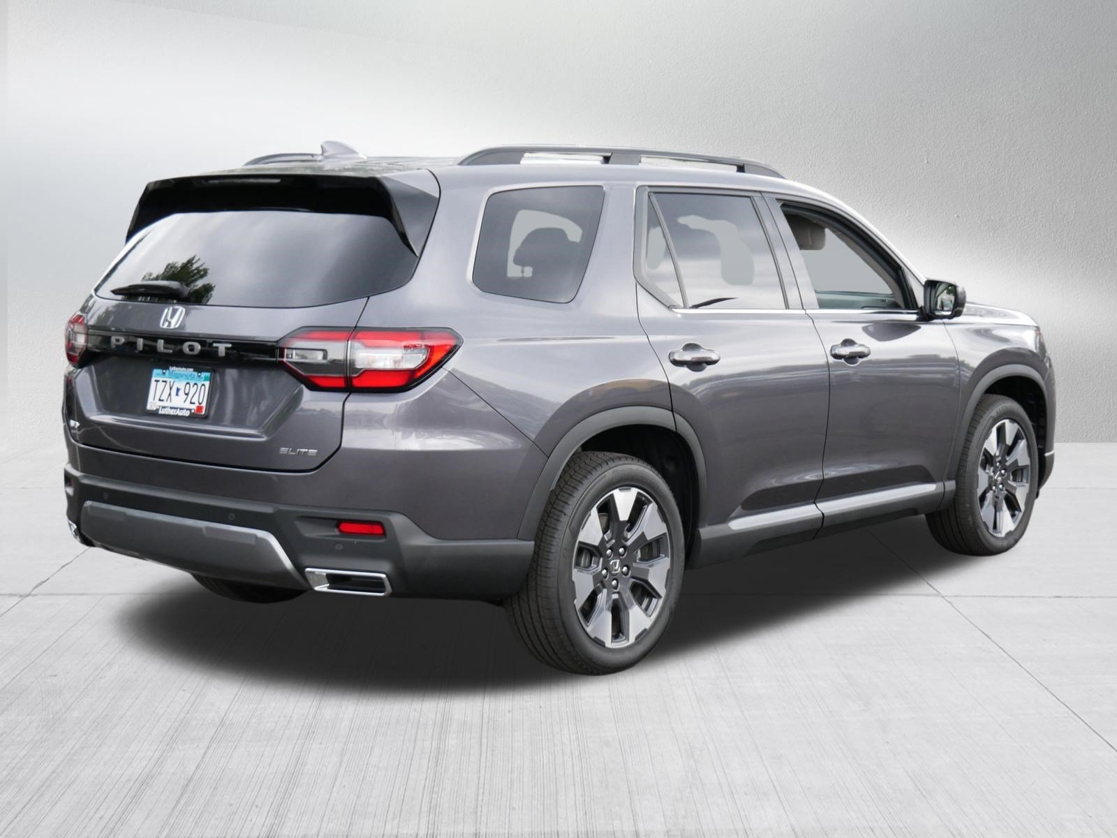 Certified 2026 Honda Pilot Elite image 7