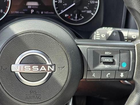 Used 2024 Nissan Rogue SV AWD/4WD image 16
