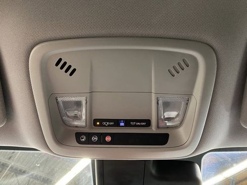 Used 2024 Chevrolet Malibu LT image 29