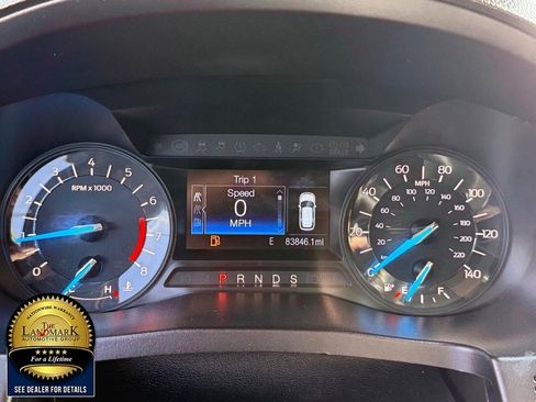 Used 2018 Ford Explorer XLT AWD/4WD image 12