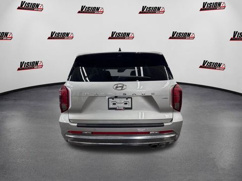 Used 2024 Hyundai Palisade Calligraphy image 6