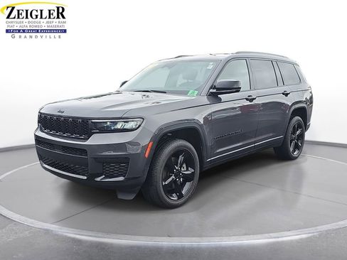 Used 2023 Jeep Grand Cherokee L Laredo AWD/4WD image 1
